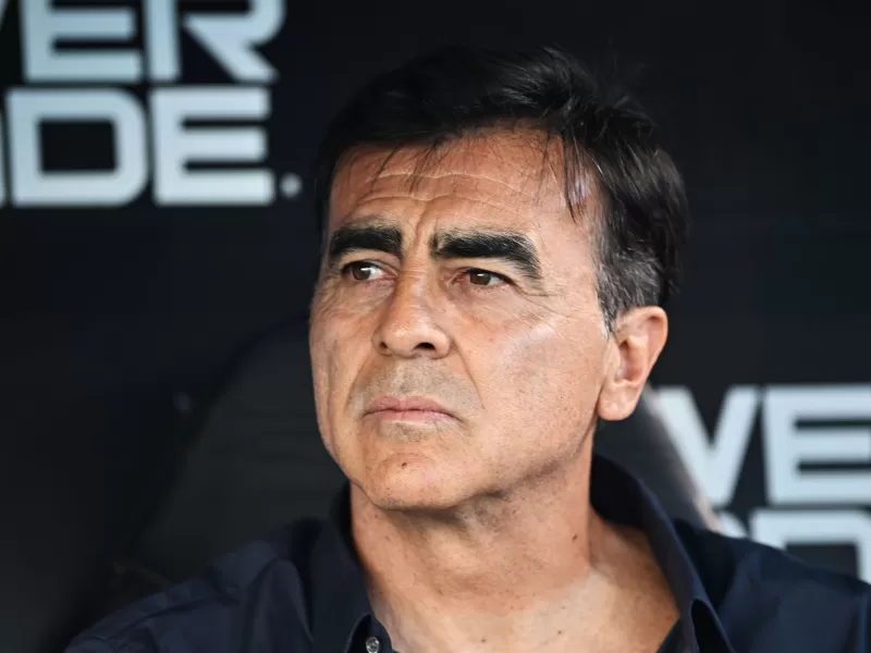 Quinteros dejó de ser el técnico de Vélez y el campeón busca entrenador