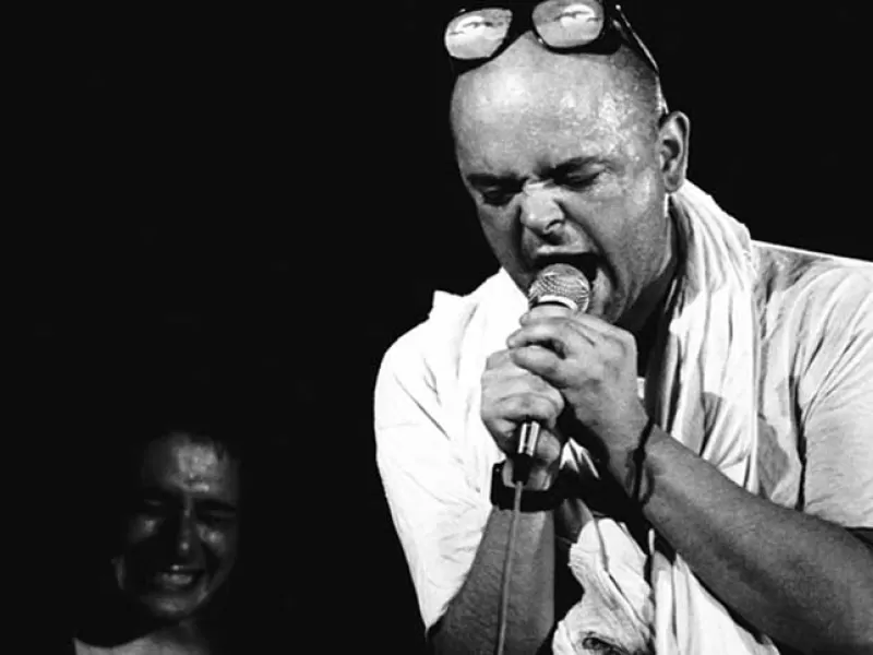 Reeditar&aacute;n en vinilo Time, Fate, Love, uno de los discos p&oacute;stumos de Luca Prodan