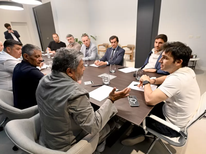 Torres se reunió con la CGT para analizar el proyecto de reforma laboral