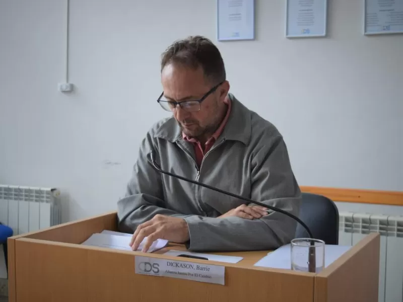 Dickason: "No se puede seguir entregando a la UCR en las alianzas que se hacen"