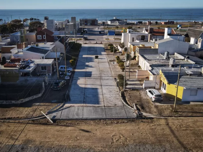 Avances en obra de pavimento en Playa Uni&oacute;n