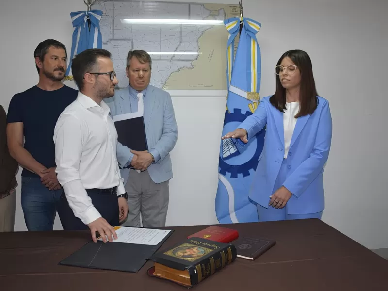 El intendente Merino acompañó la asunción de Agustina Morales