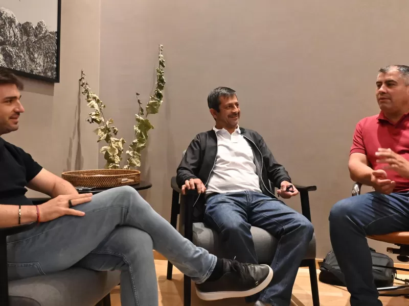 Torres recibió a los intendentes de El Hoyo y Cholila