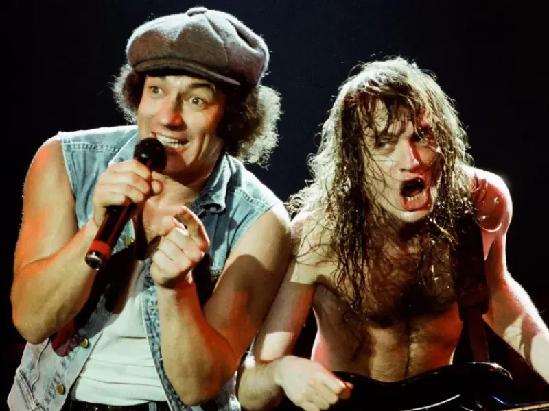 Hace 40 a&ntilde;os AC/DC lanz&oacute; "Who Made Who"