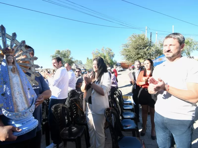 Merino acompa&ntilde;&oacute; la llegada de la Virgen Malvinera a Trelew
