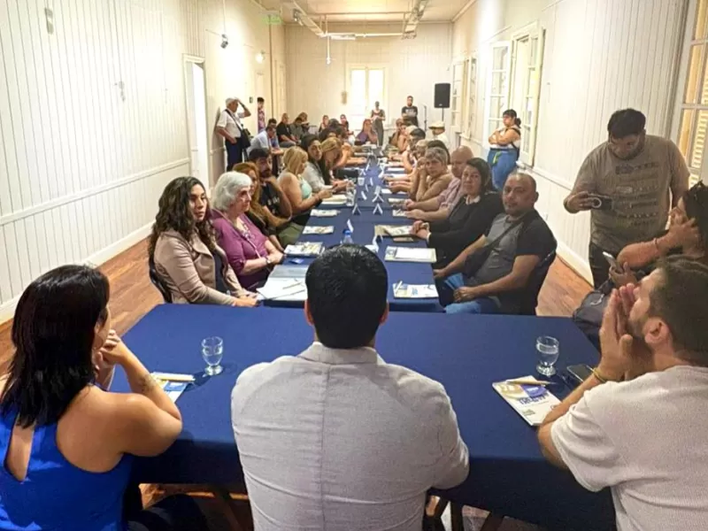 Autoridades municipales se reunieron con vecinalistas