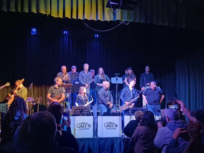 La primera Jazz T&aacute; Big Band de Puerto Madryn llega a Trelew