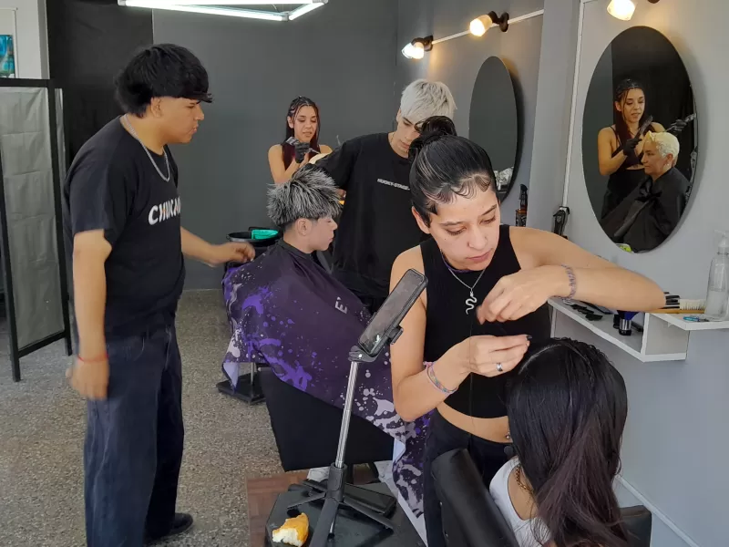 El corazón solidario de los barberos