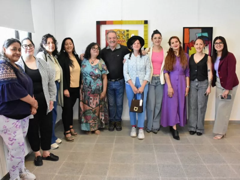 “Mariposas”, una muestra que abraza memoria y lucha en el 25N