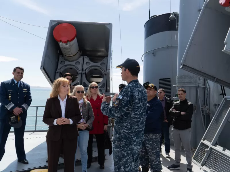 Conmemoración del 30° aniversario del muelle de Ultramar Morán