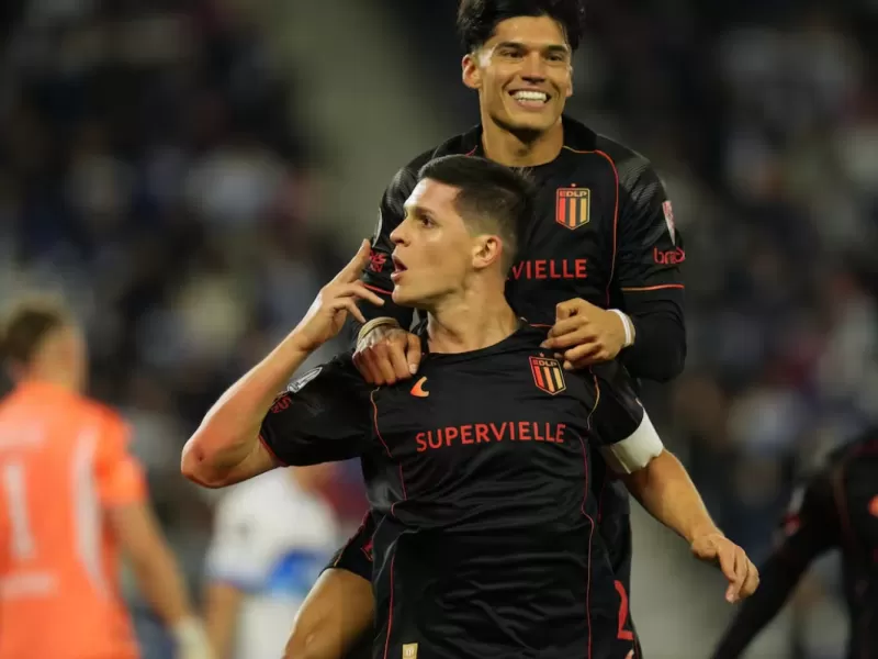 Estudiantes va por la haza&ntilde;a ante Corinthians