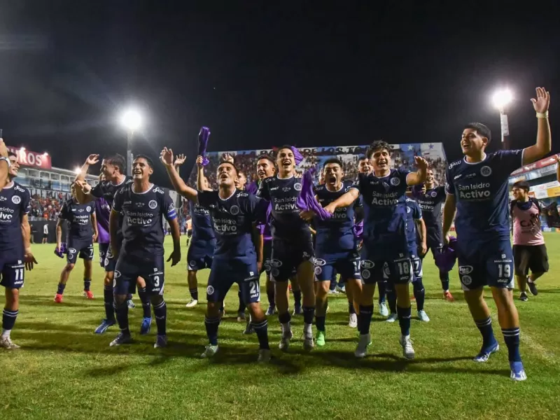 Hurac&aacute;n cumpli&oacute; y Newell's volvi&oacute; a su realidad