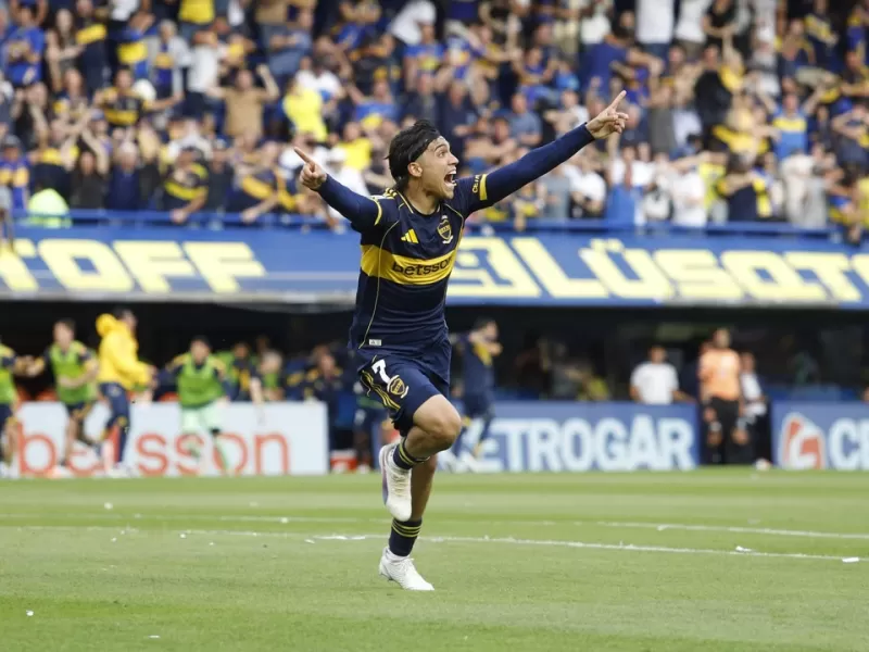 Con un Zeballos iluminado, Boca se quedó con el clásico