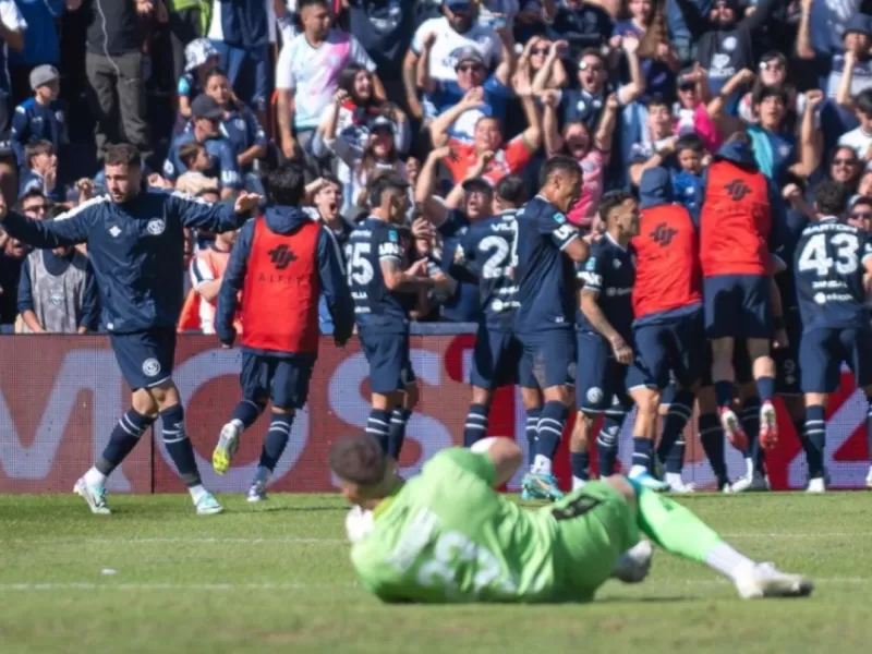 Independiente Rivadavia se qued&oacute; con el cl&aacute;sico mendocino por goleada