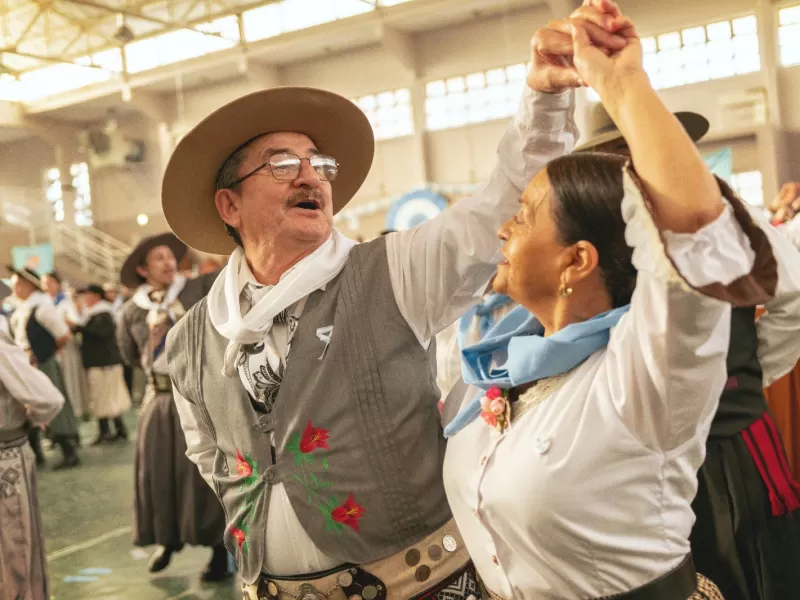 La Danza folcl&oacute;rica de Rawson en los Juegos Chubutenses para Personas Mayores