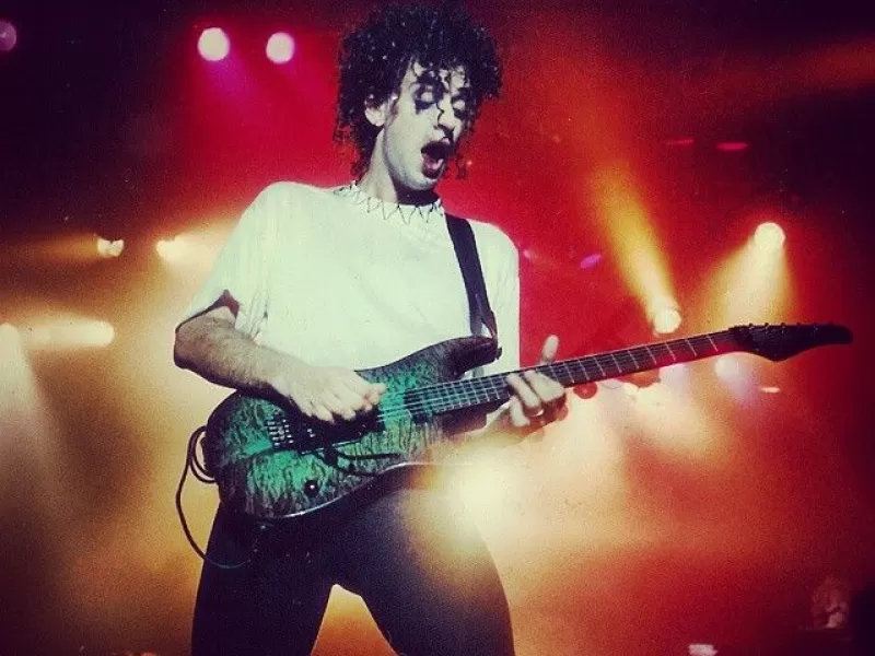 A 37 años de la presentación nacional de "Doble Vida"