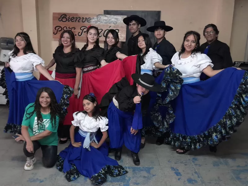 Vecinal de Perón cerró el año con sus talleres