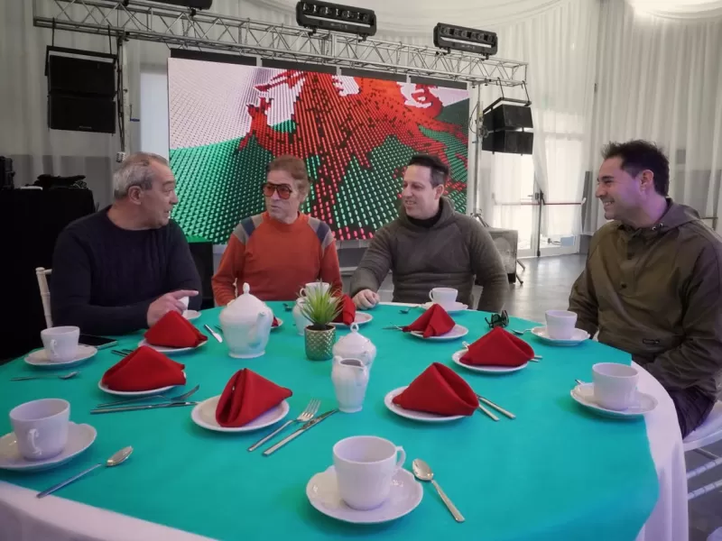 Nueva edici&oacute;n del "Aut&eacute;ntico T&eacute; Gal&eacute;s" en el sal&oacute;n El Atardecer