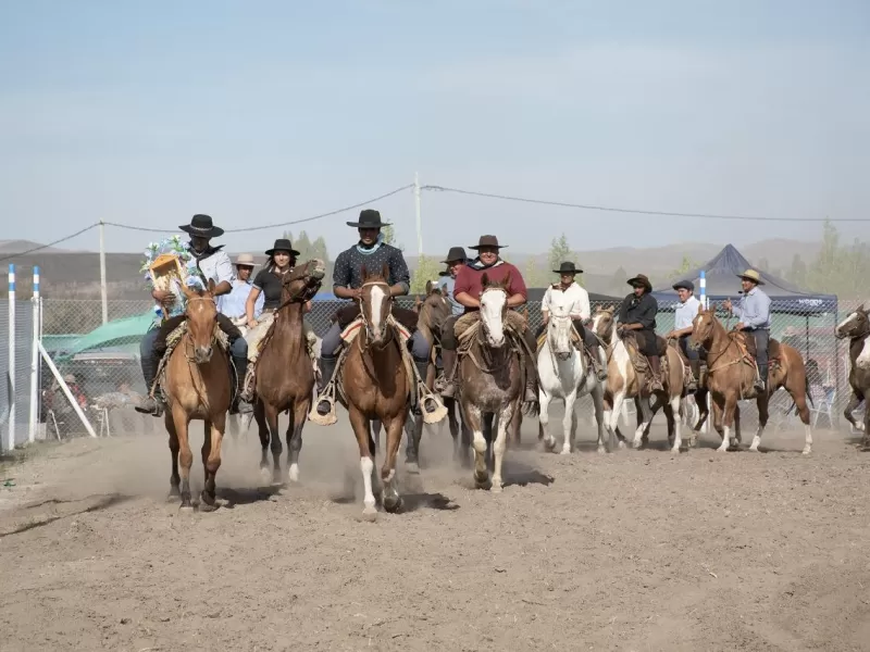 Importante presencia de p&uacute;blico en las fiestas populares