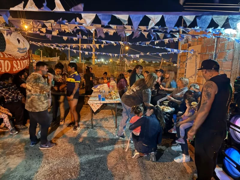 Se presentó la Agrupación 10 de Abril