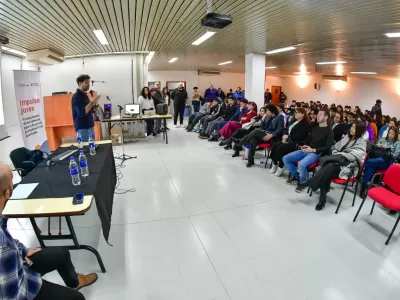 Se present&oacute; el programa "Impulso Joven"