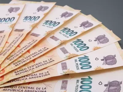 Golpe a los bolsillos: Salario Mínimo por decreto y paritarias sin homologar