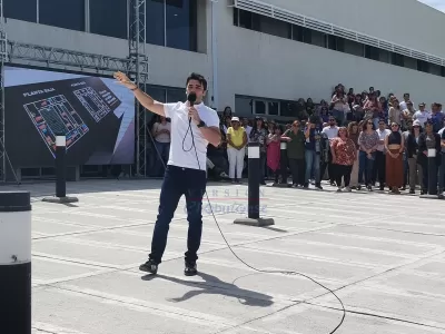Torres inauguró el Hospital más moderno de la Patagonia
