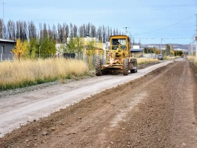 El Municipio refuerza el mantenimiento de calles en la zona rural