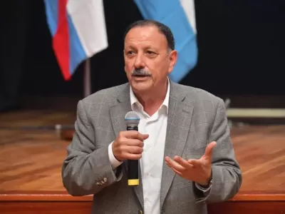 Quintela se prepara para ser alternativa presidencial 2027