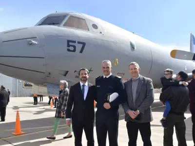 Se presentó la aeronave P3 Orion, con presencia del intendente Merino