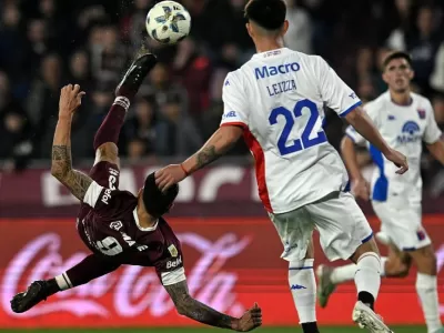 Lanús y Tigre definen al rival de Racing