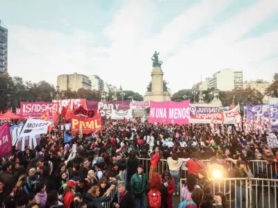 Miles de personas volvieron a gritar "Ni una menos" en todo el pa&iacute;s