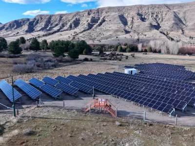 El Gobernador recorri&oacute; el Parque Solar Fotovoltaico