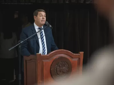 Los primeros movimientos buscando al sucesor de Biss