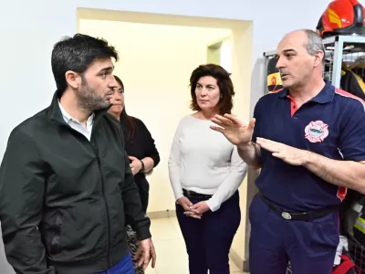 Torres garantizó el financiamiento del Cuartel de Bomberos de Rawson