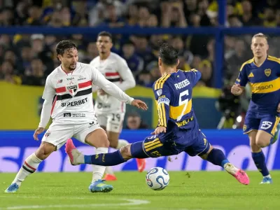 Boca peg&oacute; primero y le gan&oacute; a Sao Paulo