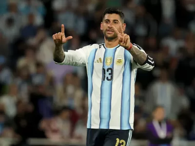 Goleada de Argentina en el inicio de la gira postmundial