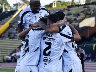 Central Córdoba ganó en Venezuela y tiene un pie en octavos de final