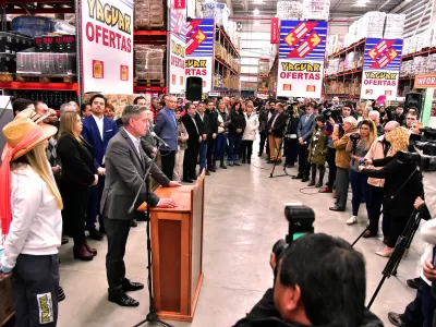 Hace 7 años Arcioni inauguró supermercado Yaguar
