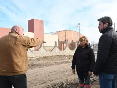 Merino conversó con vecinos y comerciantes que apuestan a Trelew