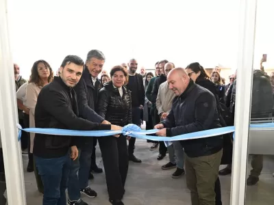 Torres inauguró un nuevo Centro de Salud en Puerto Madryn