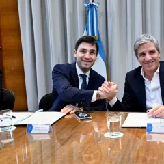 Torres firm&oacute; el acuerdo para la eliminaci&oacute;n de las retenciones a la exportaci&oacute;n de petr&oacute;leo