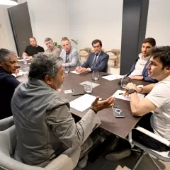 Torres se reuni&oacute; con la CGT para analizar el proyecto de reforma laboral