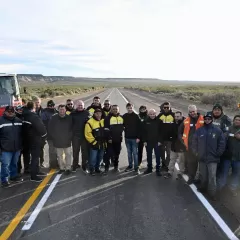 Torres inaugur&oacute; la Temporada de Ballenas 2026 y pavimento en El Doradillo