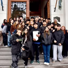Merino recibi&oacute; a estudiantes de la Escuela N&deg; 712